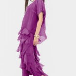 Rochie magenta din matase si vascoza cu  volane franjurate suprapuse