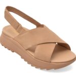 Sandale Femei CLARKS bej, DASH LITE WISH, din piele intoarsa