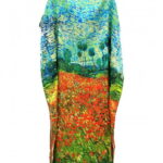 Rochie de plaja lunga tip poncho din matase cu pictura impresionista camp cu maci si pomi