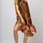 Rochie de plaja tip poncho din matase cu Pomul Vietii pe fond portocaliu