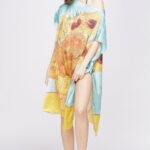 Rochie de plaja tip poncho din matase cu reproducere dupa    Floarea Soarelui   de Van Gogh
