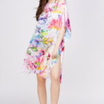 Rochie de plaja tip poncho din matase cu reproducere dupa o pictura celebra cu flori pastelate
