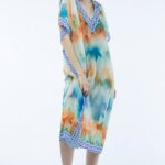 Rochie lunga de plaja tip poncho cu motive florale acuarela