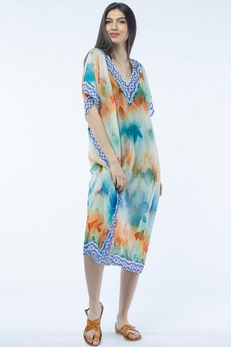 rochie-lunga-de-plaja-tip-poncho-cu-motive-florale-multicolore-stilizate-copie-989916 Rochie lunga de plaja tip poncho cu motive florale acuarela - imagine 1