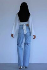 Blugi mom fit Amarillo, cu decupaje si capse la genunchi, Albastru baby blue - imagine 2
