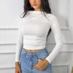 Bluza scurta de dama Dakota, cu maneca lunga si guler stilizat, ALB