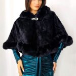 Bolero tip capa Leya, din blana ecologica, cu prindere in gaica, Negru, Marime OneSize