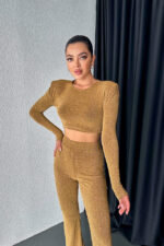 Compleu de ocazie, Vayana, bluza crop cu umeri supradimensionati si pantaloni evazati, Auriu - imagine 2