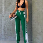 Pantaloni sport Playlist, cu imprimeu bicolor si banda elastica, Verde
