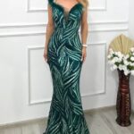 Rochie lunga de seara VaLLia, croi sirena, cu paiete si pene strut, Verde