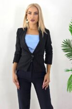 Sacou elegant KaLyon, croi scurt cu nasture si buzunare decorative, Negru